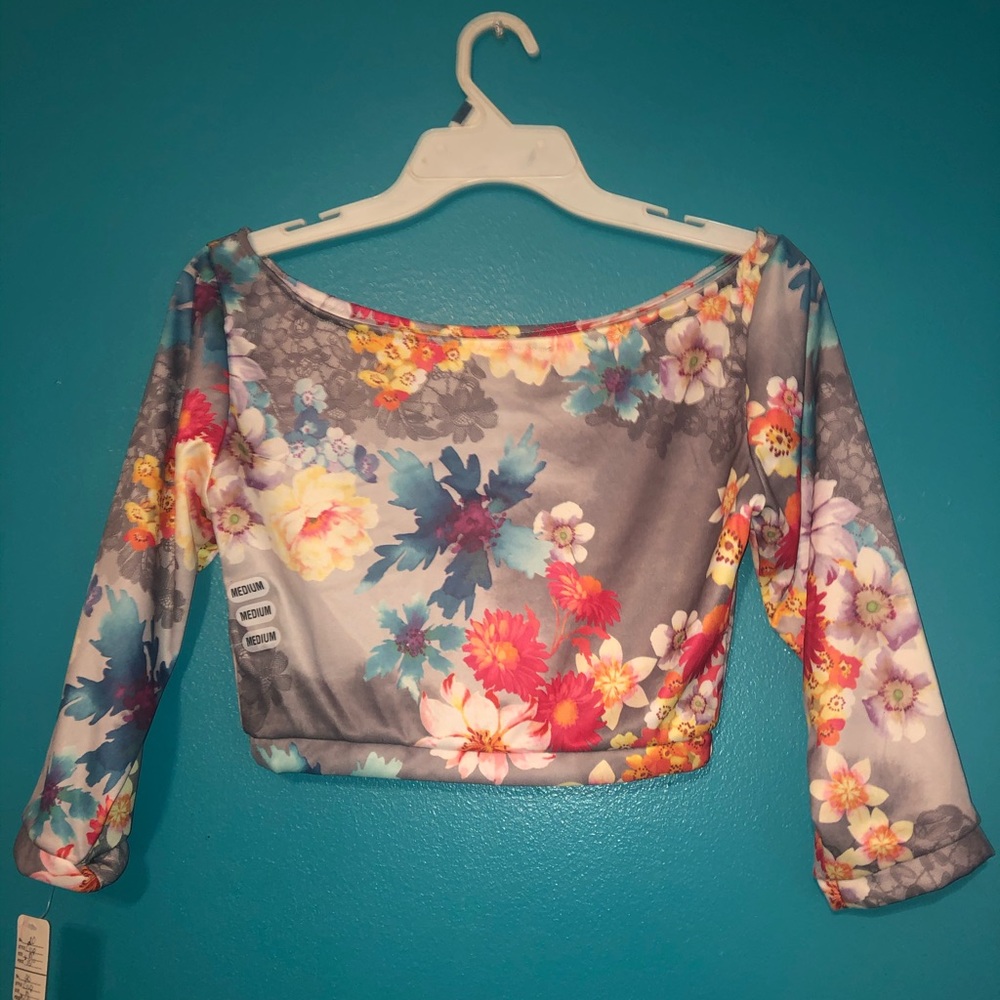 Long Sleeved Floral Crop Top